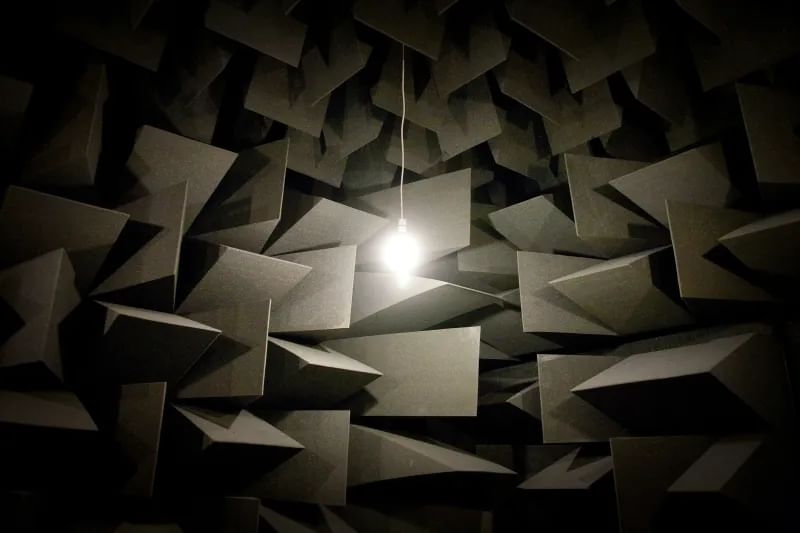 Lightbulb in anechoic chamber