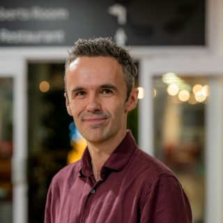 Headshot image of Stuart Cumming
