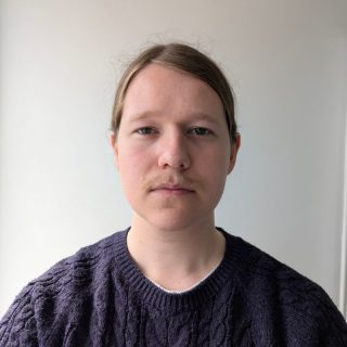 Headshot image of Chris Batten